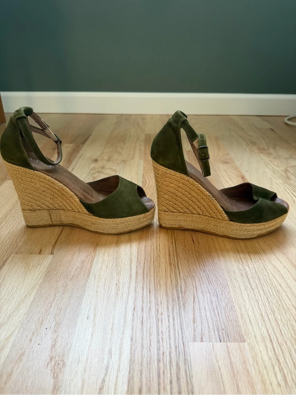 Aldo Olive Green Suede Espadrille Wedge Sandals with Ankle Strap